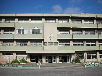 藤沢市みその台の新築一戸建(藤沢市立大清水小学校)