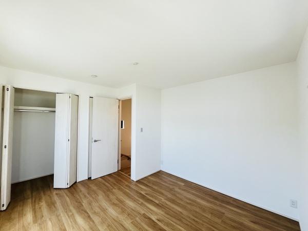 藤沢市辻堂元町2丁目　新築分譲住宅　2号棟　全3棟