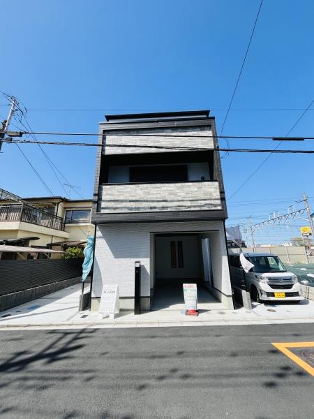 藤沢市辻堂元町2丁目　新築分譲住宅　2号棟　全3棟