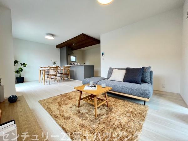 藤沢市辻堂太平台1丁目　新築戸建1号棟　全3棟