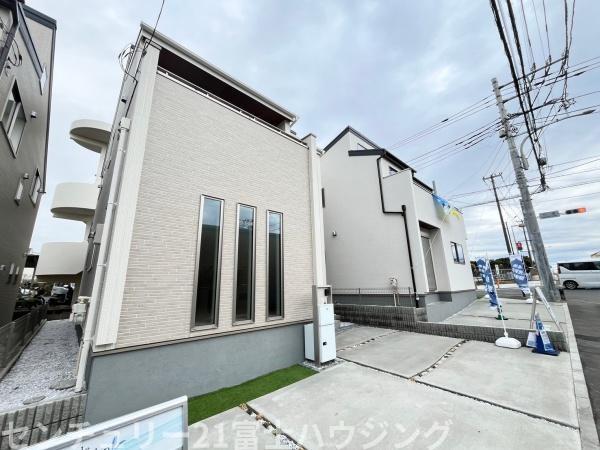 藤沢市辻堂太平台1丁目　新築戸建2号棟　全3棟