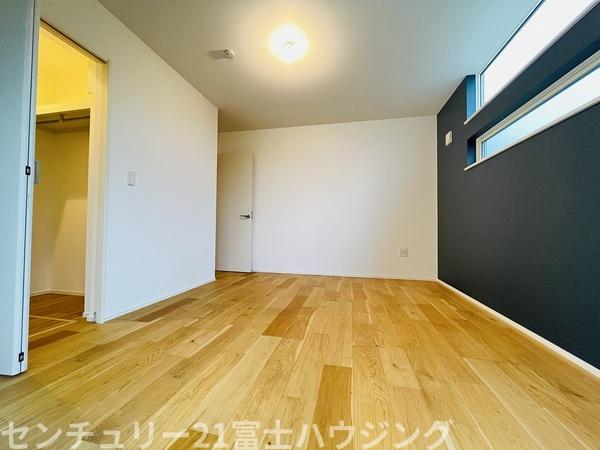 藤沢市片瀬山１丁目の中古一戸建て