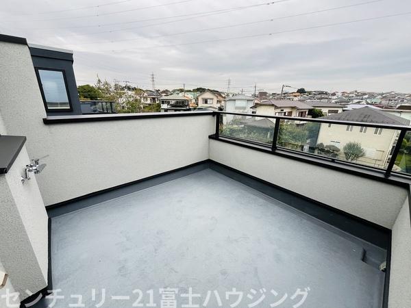 藤沢市片瀬山１丁目の中古一戸建て