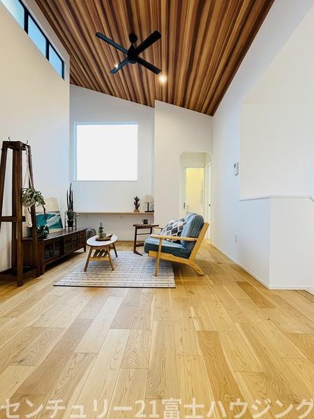 藤沢市片瀬山１丁目の中古一戸建