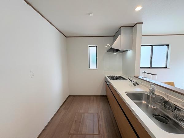 藤沢市鵠沼神明4丁目　新築C号棟　全9棟