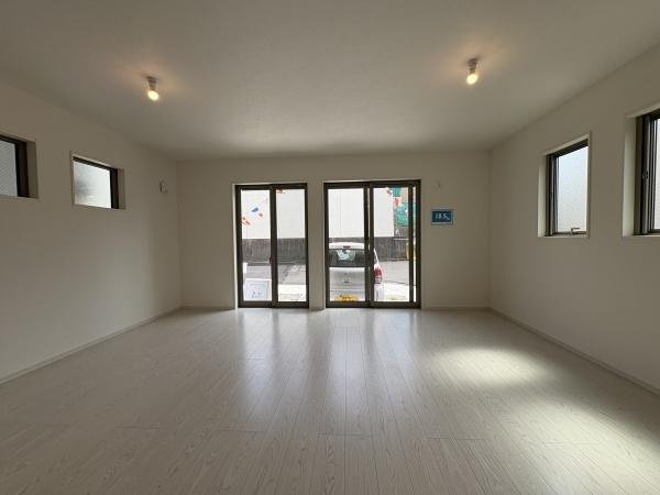 茅ヶ崎市室田3期　新築分譲住宅　1号棟　全2棟
