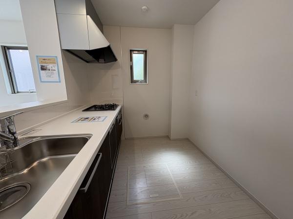 茅ヶ崎市室田3期　新築分譲住宅　1号棟　全2棟