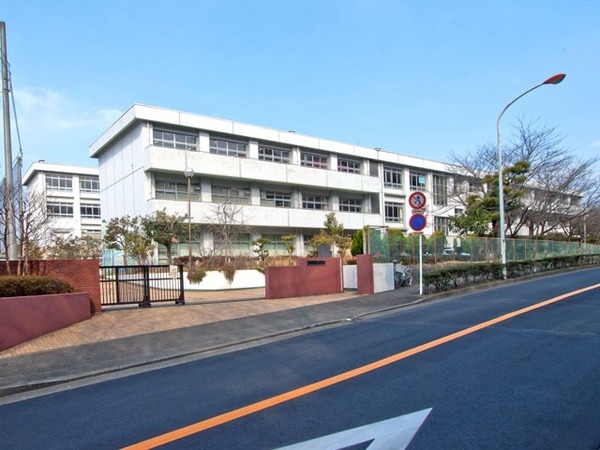 藤沢市大庭の新築一戸建(藤沢市立大庭中学校)