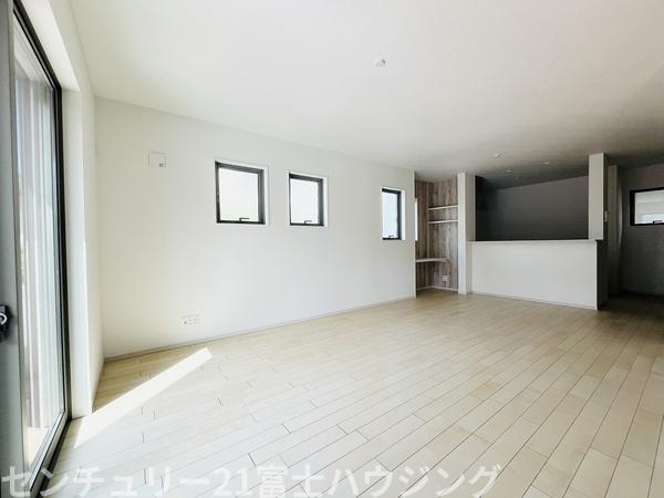 藤沢市亀井野5期　新築分譲住宅　1号棟　全1棟