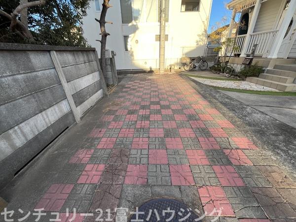 藤沢市鵠沼松が岡４丁目の土地