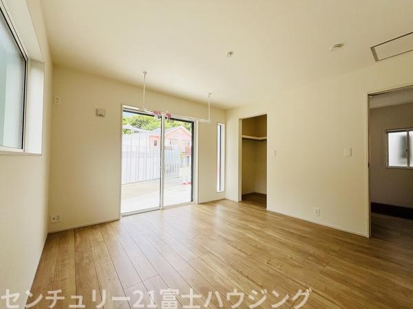 藤沢市遠藤　新築1号棟　全2棟
