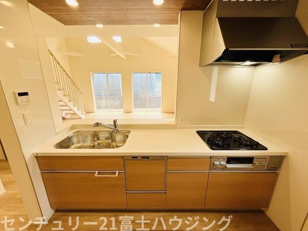 藤沢市遠藤　新築1号棟　全2棟