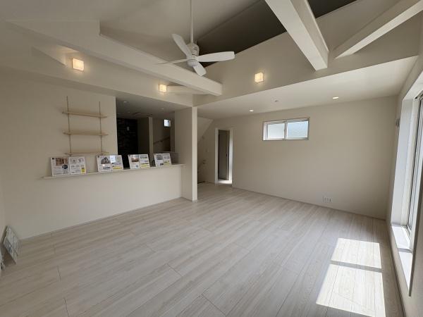 茅ヶ崎市高田１丁目　新築2号棟　全3棟