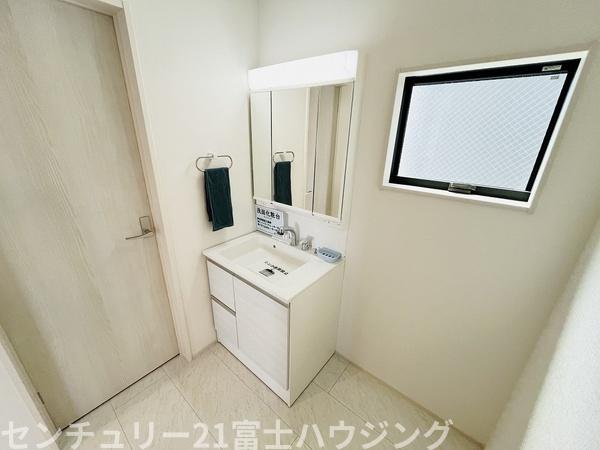 藤沢市石川5丁目　新築3号棟　全3棟