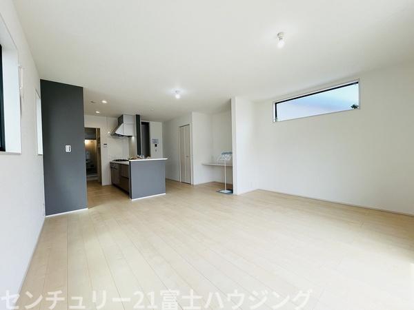 藤沢市石川5丁目　新築3号棟　全3棟