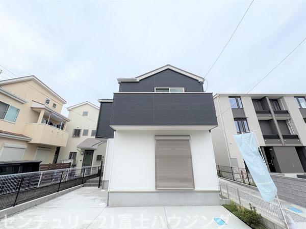 茅ヶ崎市柳島1期　新築戸建1号棟　全2棟