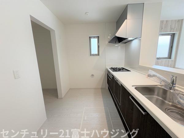 茅ヶ崎市柳島1期　新築戸建1号棟　全2棟