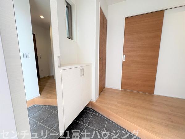 茅ヶ崎市柳島1期　新築戸建2号棟　全2棟