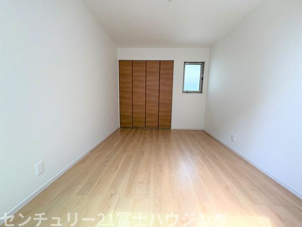 茅ヶ崎市柳島1期　新築戸建2号棟　全2棟