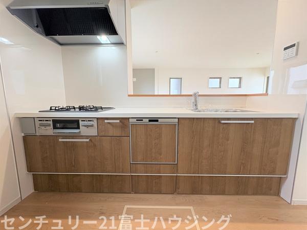 茅ヶ崎市柳島1期　新築戸建2号棟　全2棟