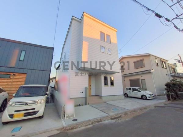 藤沢市城南5丁目2　新築A号棟　全2棟