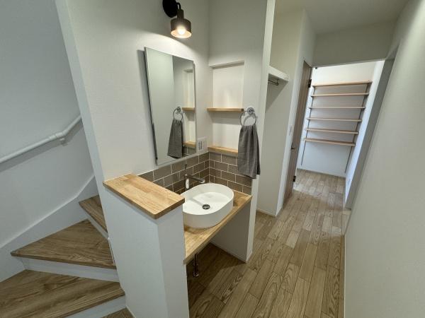 茅ヶ崎市美住町　新築戸建1号棟　全4棟