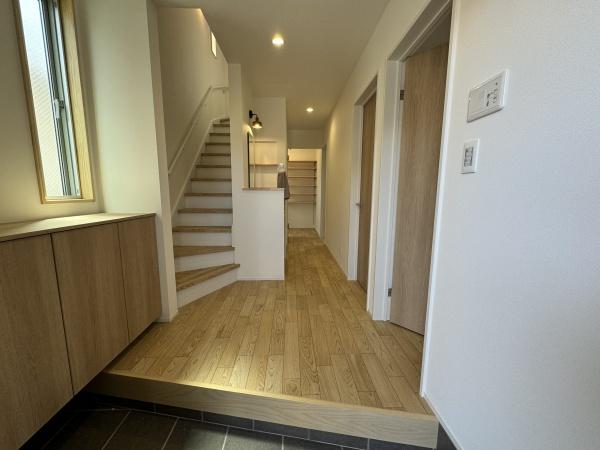 茅ヶ崎市美住町　新築戸建1号棟　全4棟