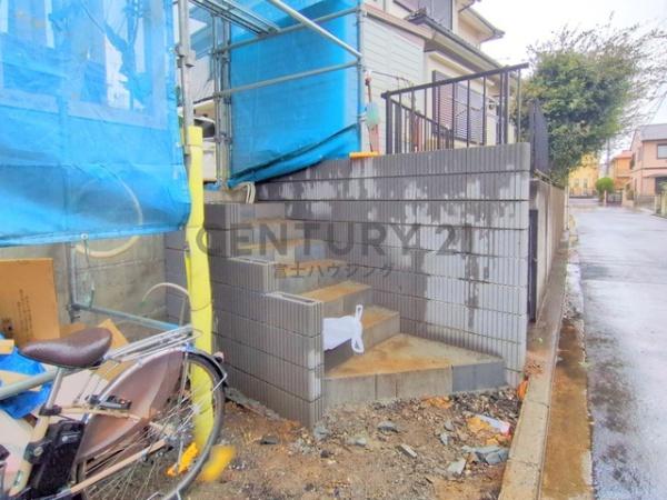 茅ヶ崎市小和田1丁目　新築戸建B号棟　全2棟