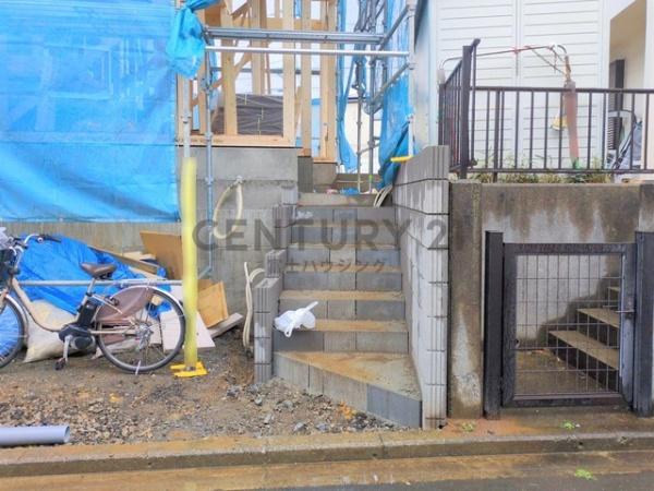 茅ヶ崎市小和田1丁目　新築戸建B号棟　全2棟