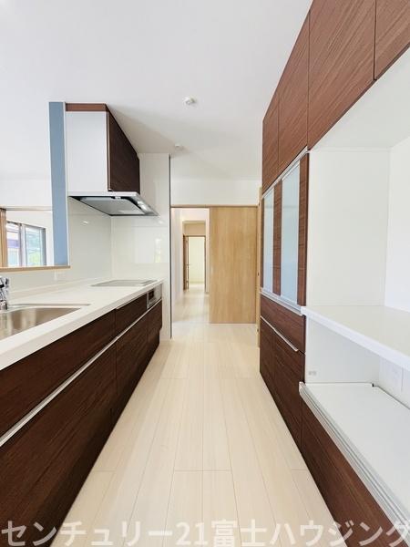 茅ヶ崎市堤　新築戸建
