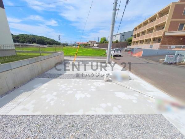 藤沢市石川5期　新築2号棟　全3棟