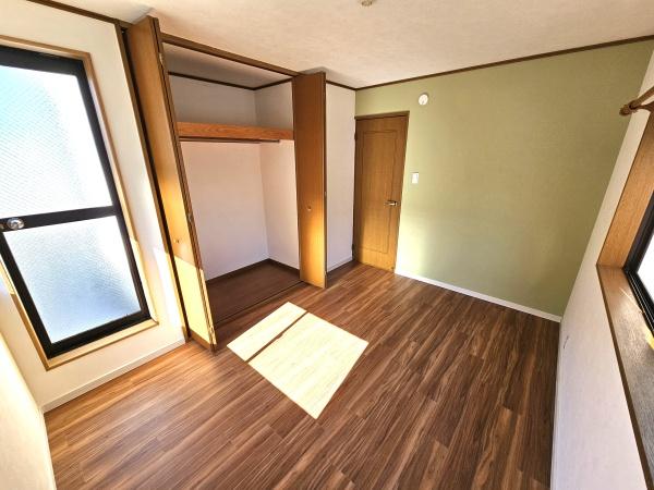 茅ヶ崎市中海岸２丁目の中古一戸建て