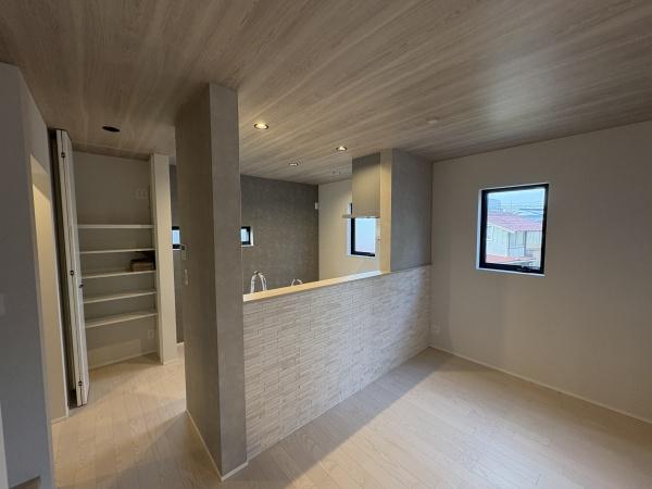 茅ヶ崎市本宿町　新築戸建B棟　全2棟
