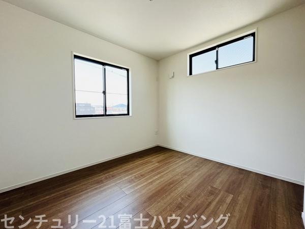 茅ヶ崎市小和田3期　新築分譲住宅　1号棟　全2棟