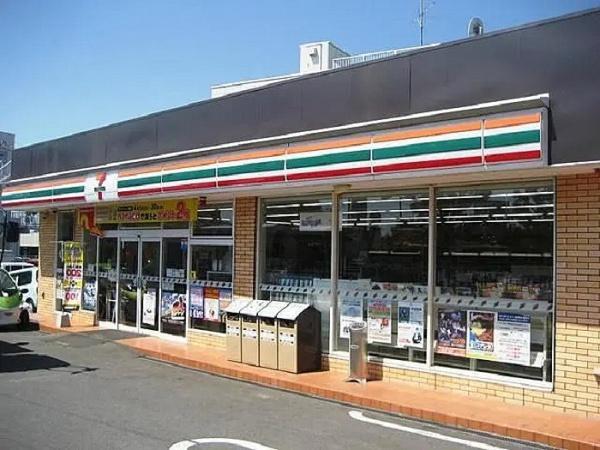 デュオ愛甲石田(セブンイレブン伊勢原石田店)