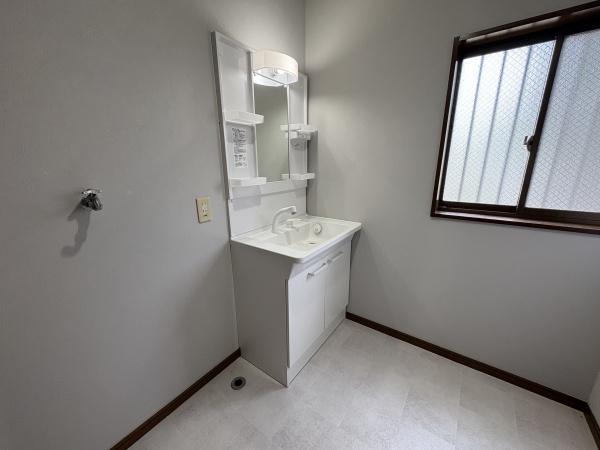 茅ヶ崎市菱沼３丁目の中古一戸建て