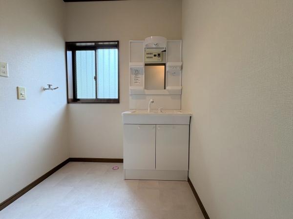 茅ヶ崎市菱沼３丁目の中古一戸建て