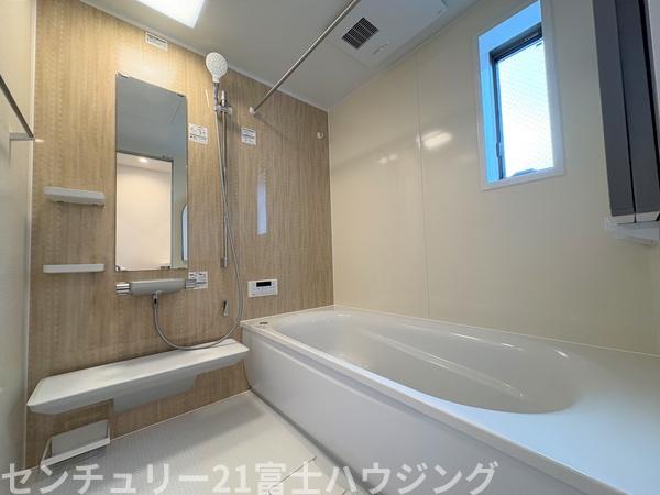 茅ヶ崎市浜竹1丁目　新築戸建4号棟　全6棟