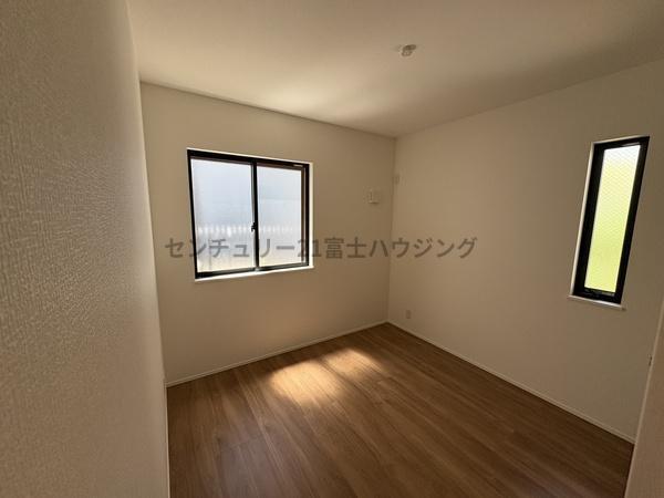 茅ヶ崎市香川4丁目　新築2号棟　全2棟
