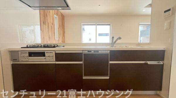 茅ヶ崎市中島　新築戸建2号棟　全3区画