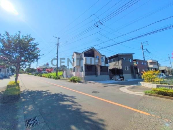 藤沢市大庭6期 新築1号棟 全2棟(前面道路含む現地写真)
