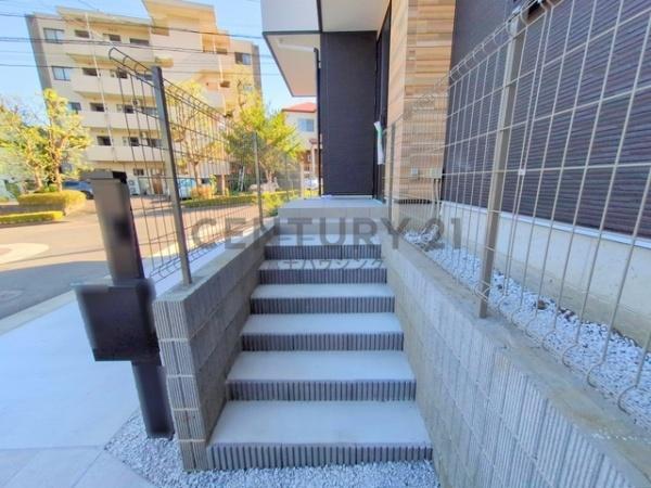 藤沢市大庭6期 新築1号棟 全2棟(玄関)