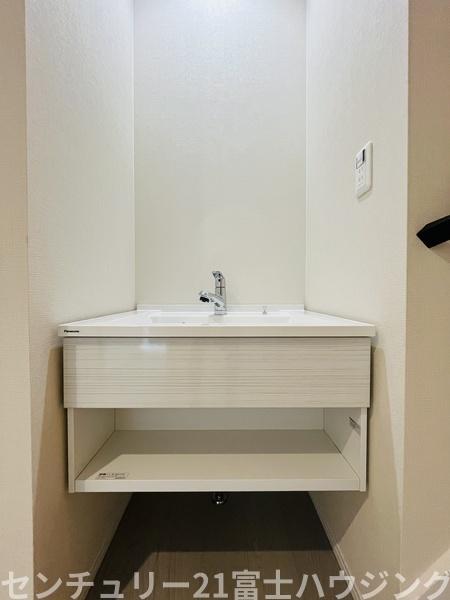 茅ヶ崎市小和田1丁目　新築分譲住宅　3号棟　全3棟