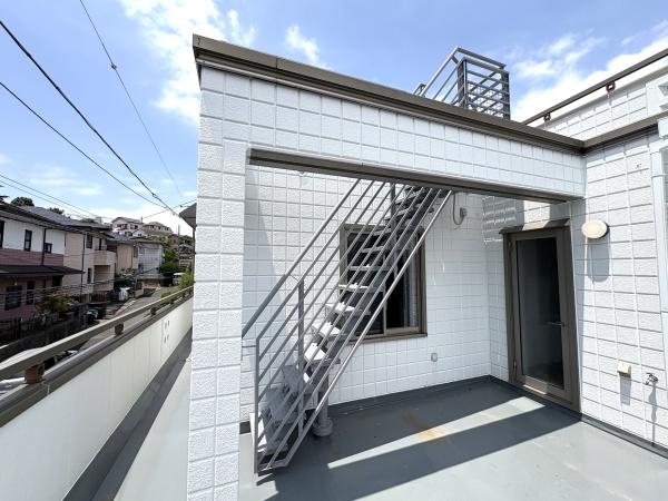 藤沢市本藤沢３丁目の中古一戸建て