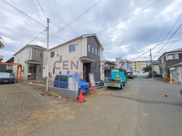 茅ヶ崎市柳島1丁目689番　新築B号棟　全3棟