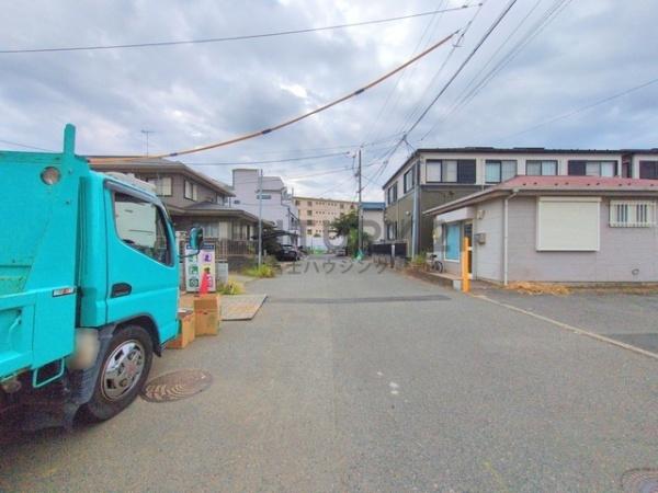 茅ヶ崎市柳島1丁目689番　新築B号棟　全3棟