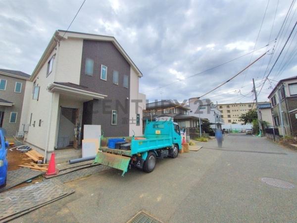 茅ヶ崎市柳島1丁目689番　新築B号棟　全3棟