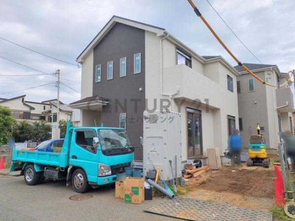 茅ヶ崎市柳島1丁目689番　新築B号棟　全3棟