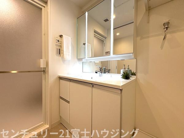 グランシティ湘南海岸マリナージュスクエア