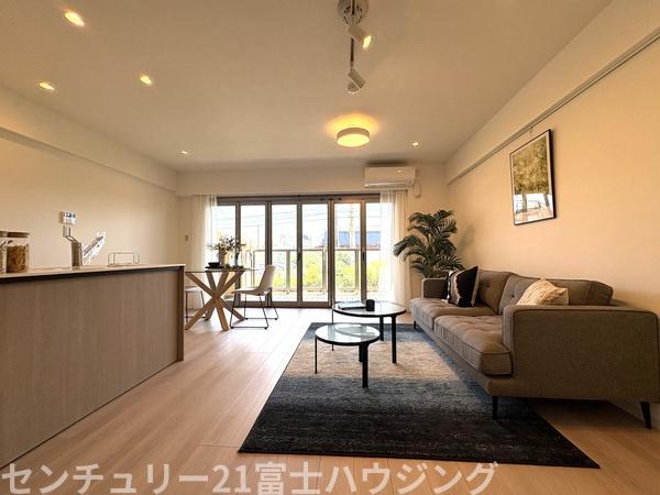 グランシティ湘南海岸マリナージュスクエア